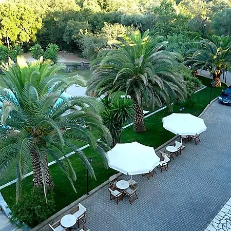 Fiori Hotel 2*